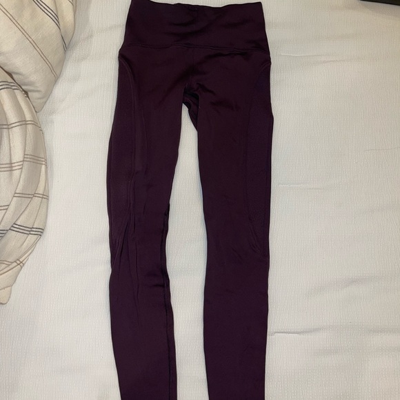 Dark burgundy LuluLemon tights - Picture 3 of 4